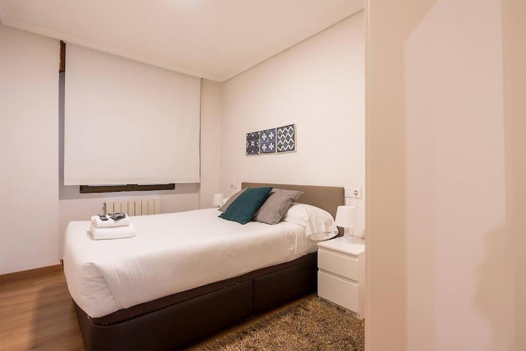 Vt En La Ribera De Bilbao Apartment Exterior foto
