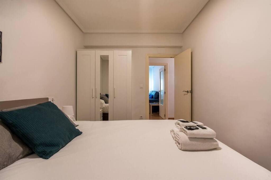 Vt En La Ribera De Bilbao Apartment Exterior foto